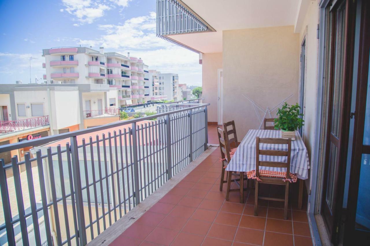 Evenal Apartment Monopoli Eksteriør bilde